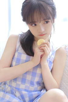 美丽小蜜桃4中英文字